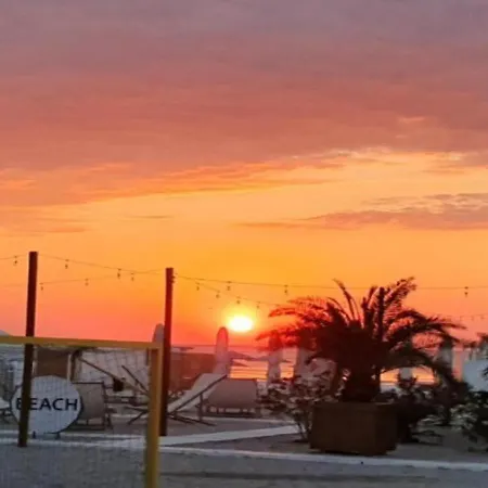 Blue Sky Summerland Apartamento Mamaia